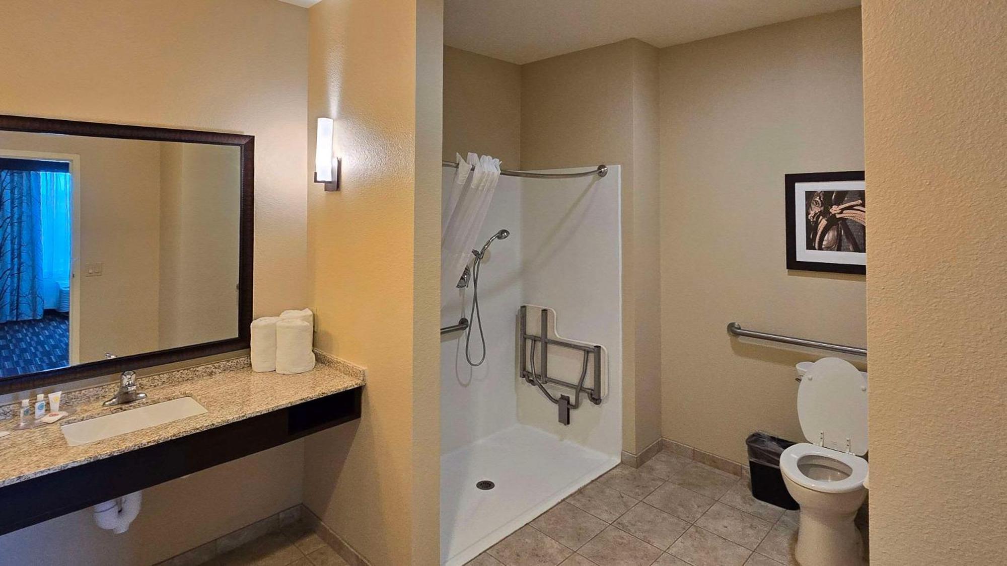 Comfort Inn & Suites Beeville Exterior foto